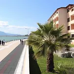 Kaunos 3*