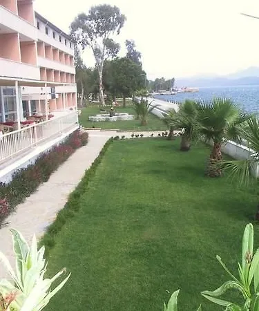 Kaunos فندق 3*