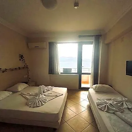 Kaunos Hotel 3*